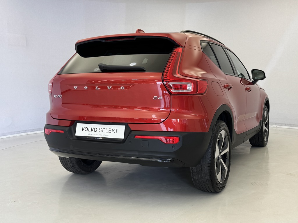 Volvo XC40 2.0 B4p Ultimate Dark CJ72ETZ Red #6