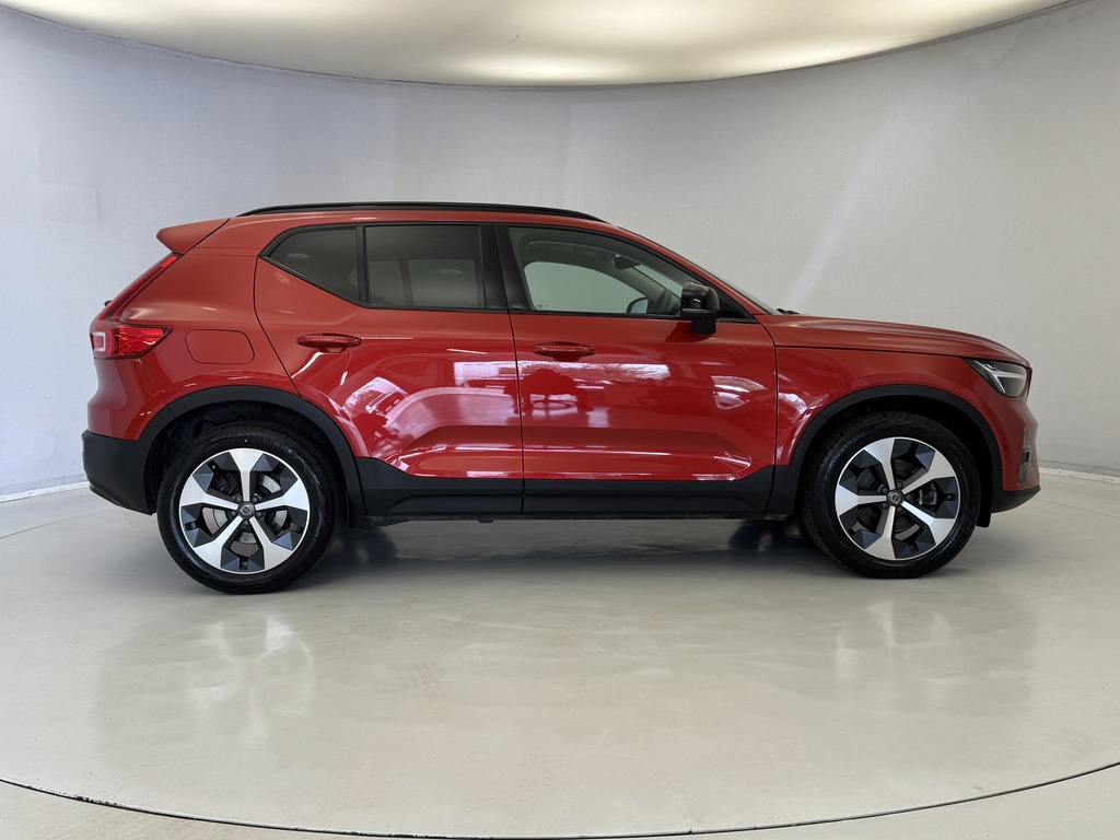 Volvo XC40 2.0 B4p Ultimate Dark CJ72ETZ Red #5