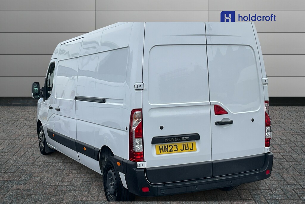 Renault Master Lm35dci 135 Business Medium Roof Van HN23JUJ White #2
