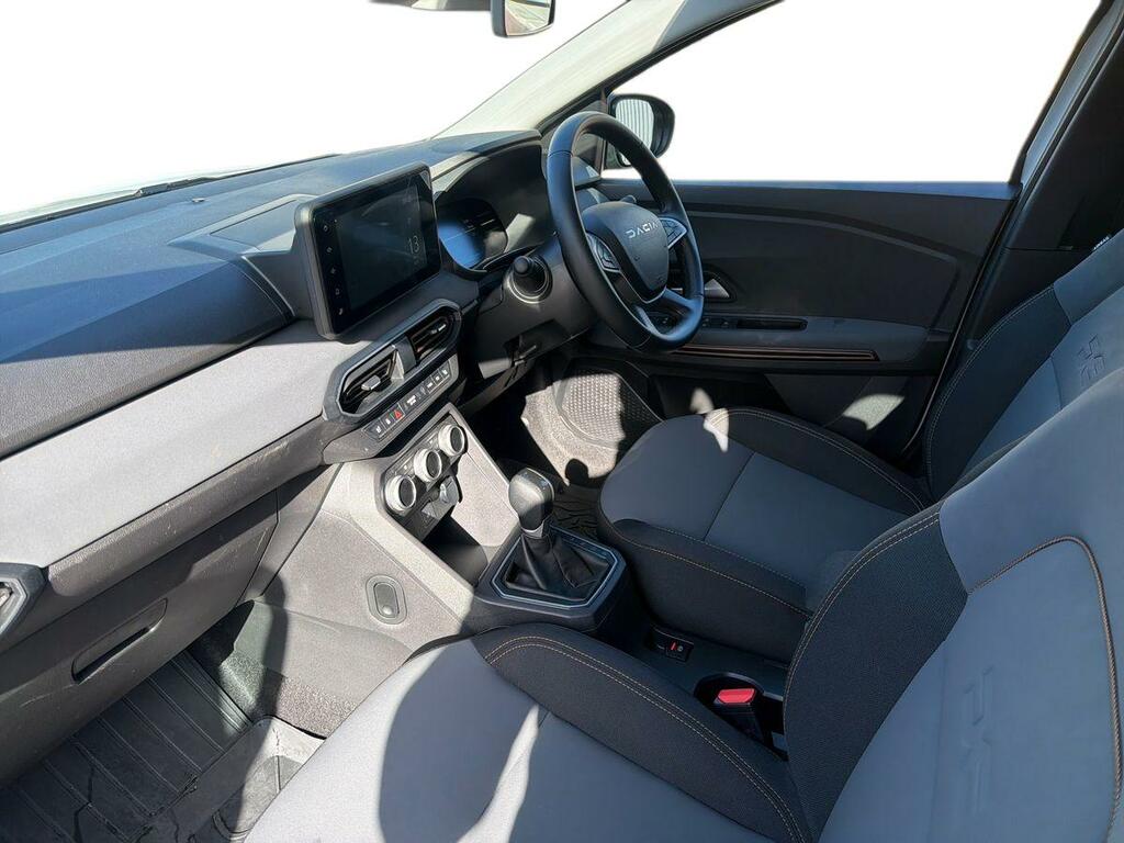 Dacia Jogger 1.6 Hev Extreme DN74ZTR White #3