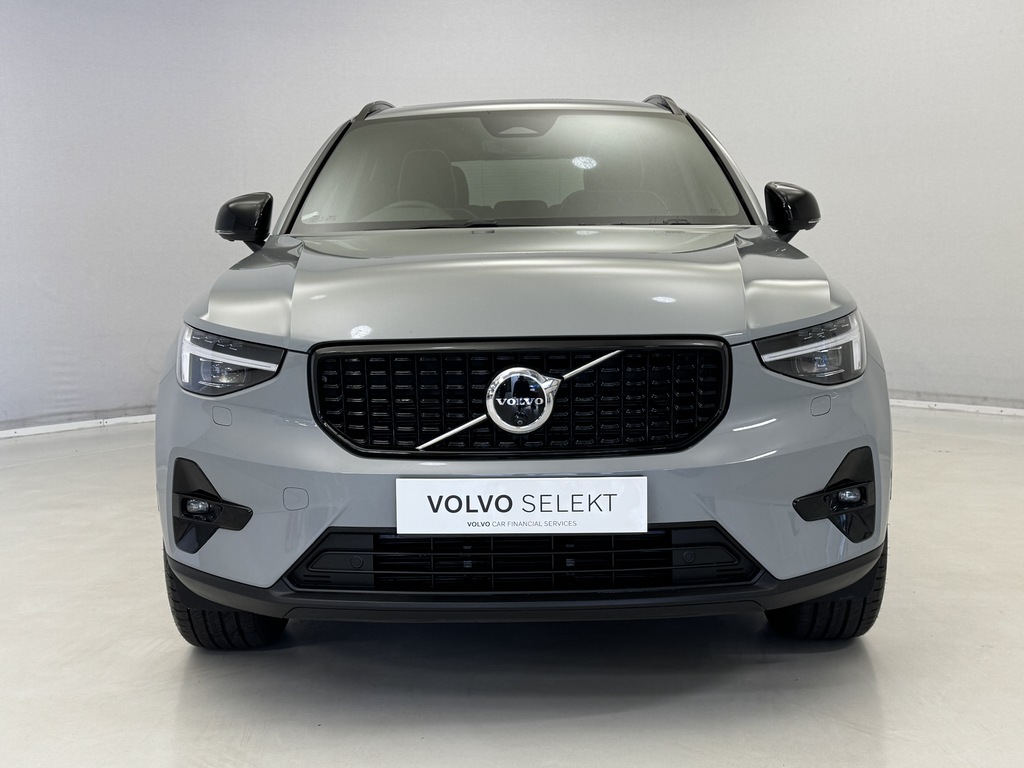 Volvo XC40 2.0 B4p Ultimate Dark DN73TXB Grey #4
