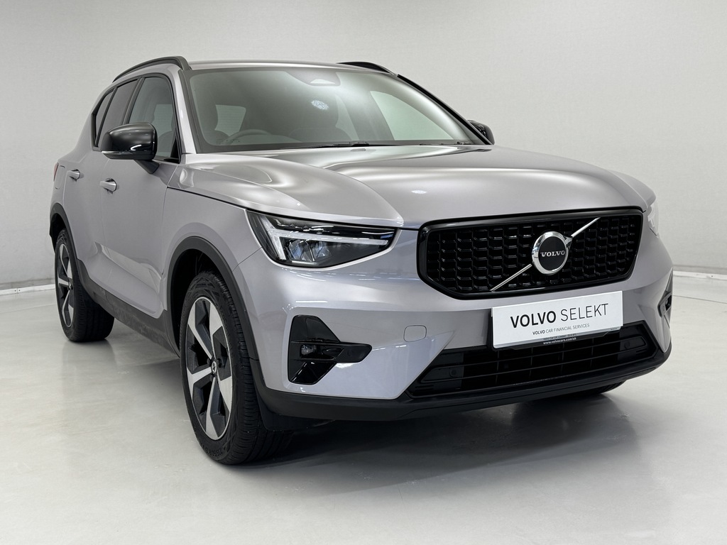 Volvo XC40 2.0 B3p Plus Dark Silver