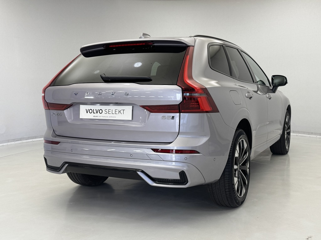 Volvo XC60 2.0 B5p Plus Dark Awd Geartronic OY75XBB Silver #3