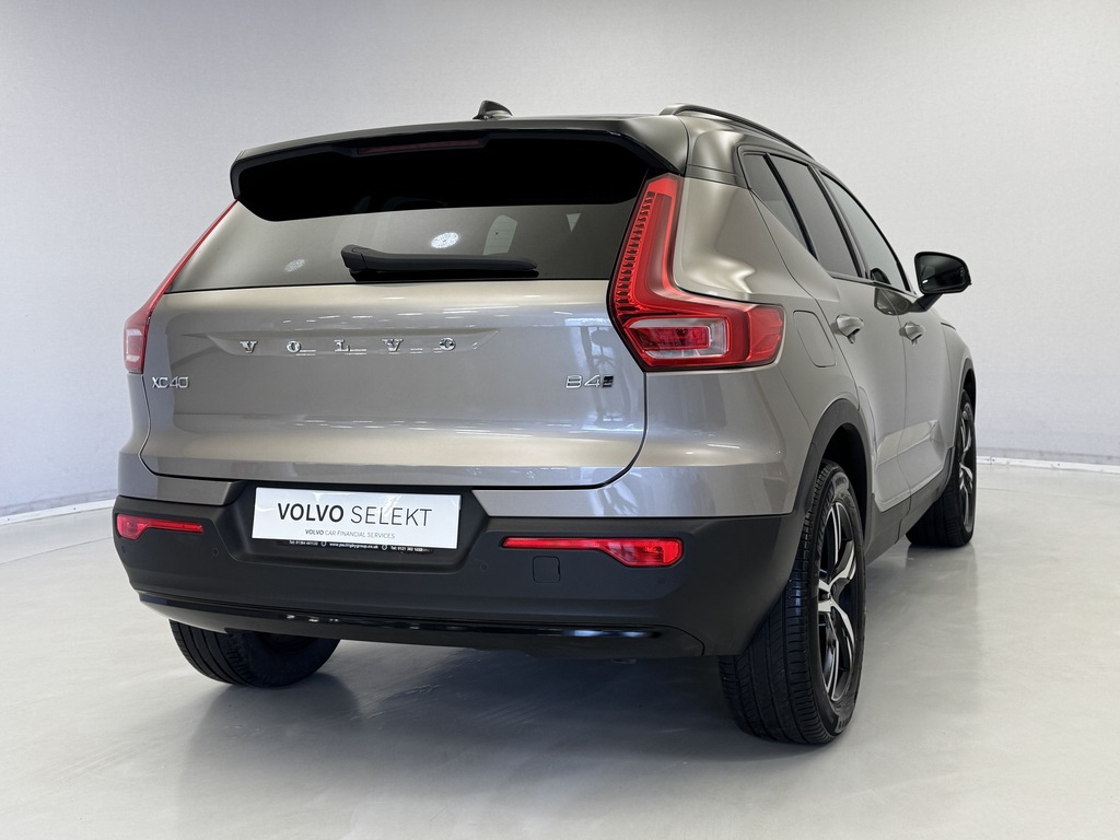 Volvo XC40 2.0 B4p R Design Awd 7 Speed BT22DPY Grey #3