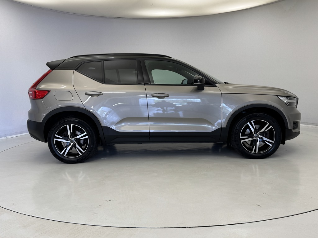 Volvo XC40 2.0 B4p R Design Awd 7 Speed BT22DPY Grey #2