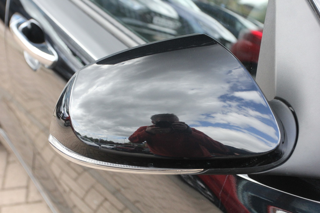 Hyundai I10 1.2 79 Premium Nav ML26WNJ Black #4