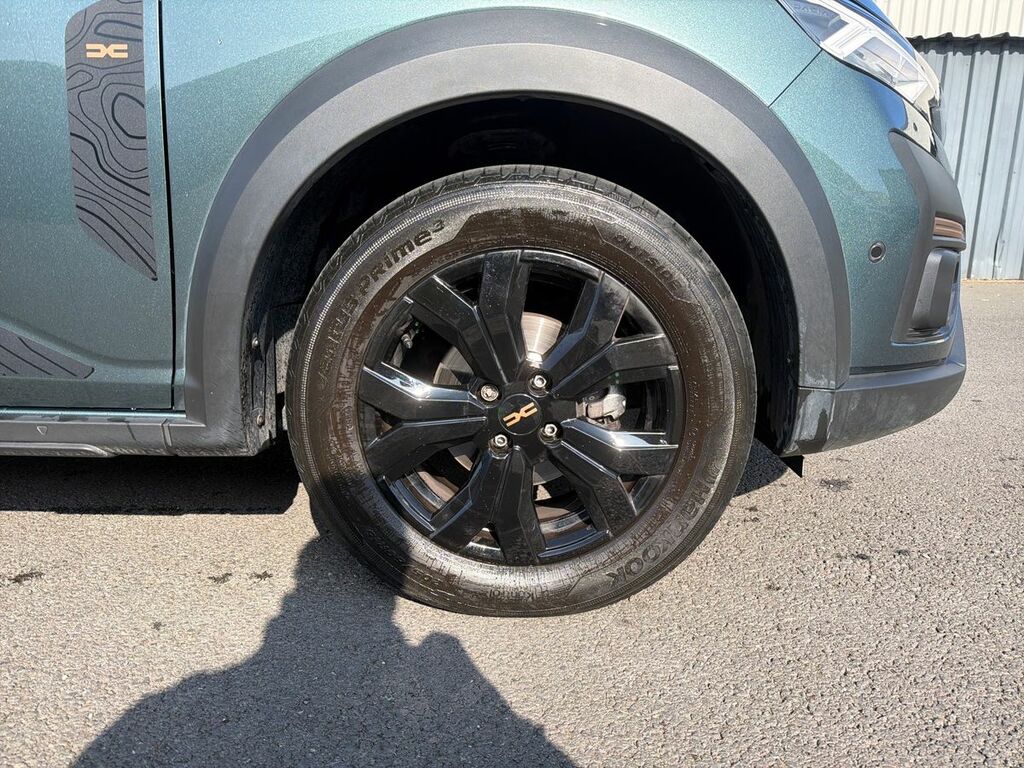 Dacia Sandero Stepway 1.0 Tce Extreme DN25ETJ Green #4
