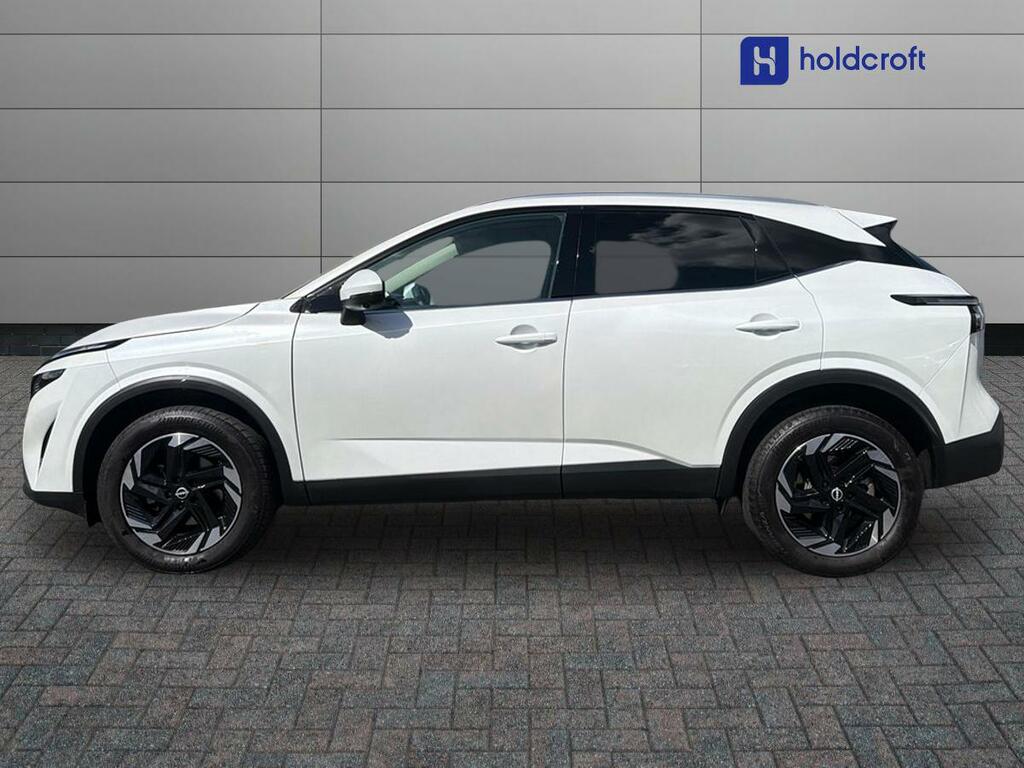 Nissan Qashqai 1.3 Dig-t Mh 158 N-connecta Xtronic OX25DSZ White #5