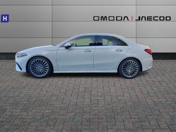 Mercedes-Benz A Class A200 Amg Line Premium Plus KR73VKG White #5