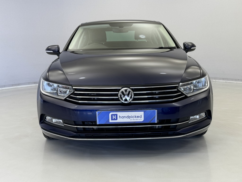 Volkswagen Passat 2.0 Tdi Gt Panoramic Roof Blue #2