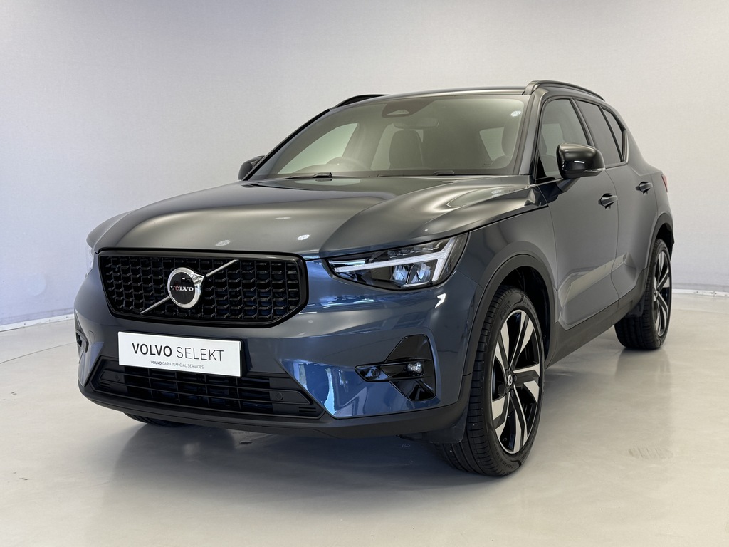 Volvo XC40 2.0 B3p Plus Dark DY75MPF Blue #3
