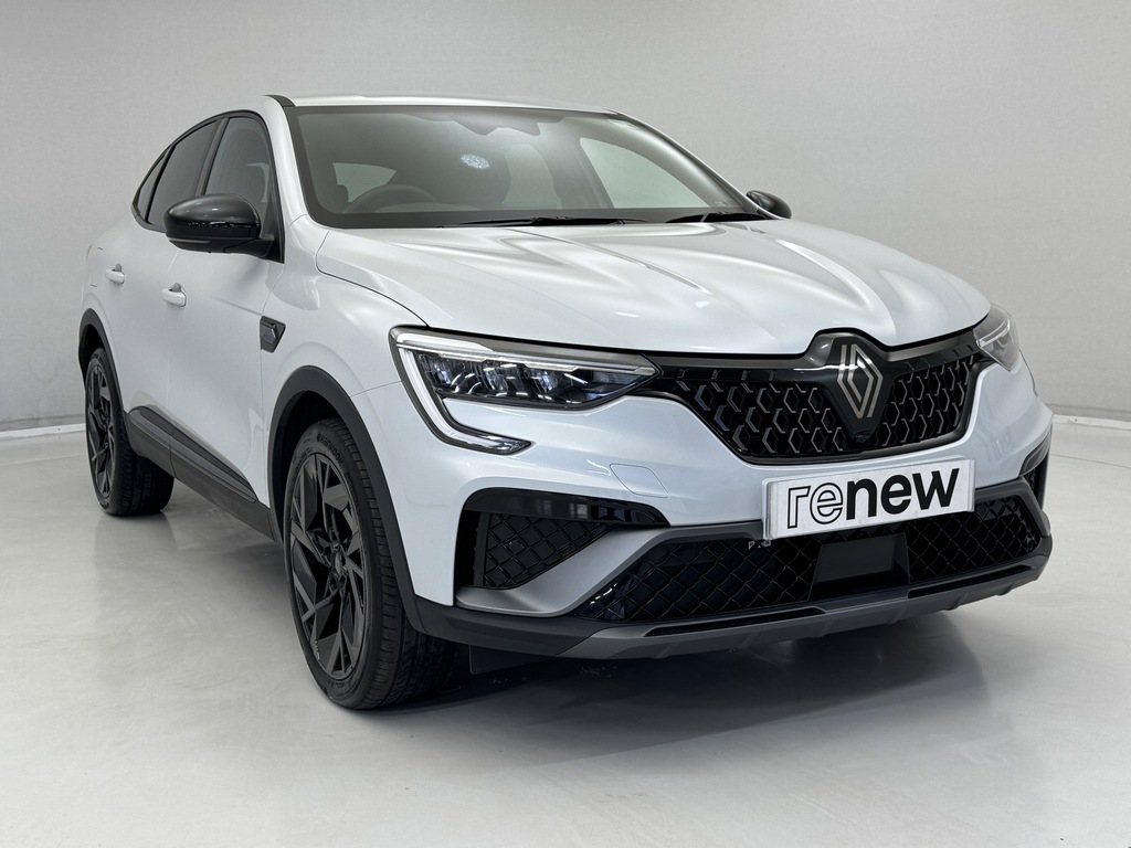 Renault Arkana 1.6 E-tech Fhev 145 Esprit Alpine White