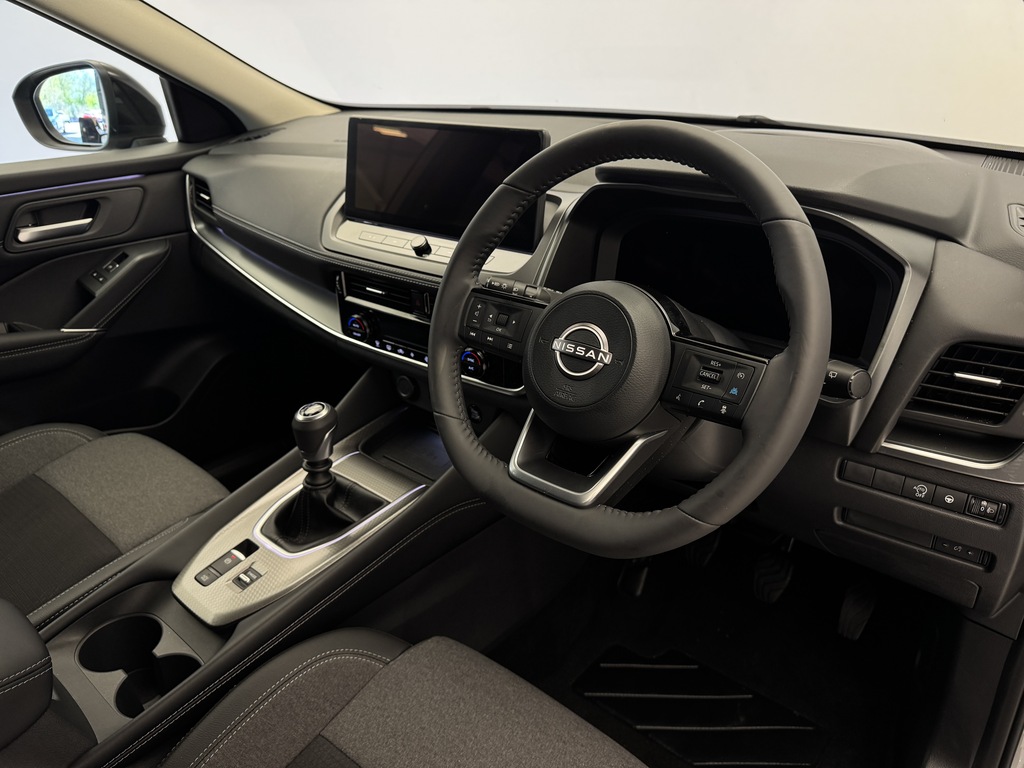 Nissan Qashqai 1.3 Dig-t Mh N-connecta Silver #3