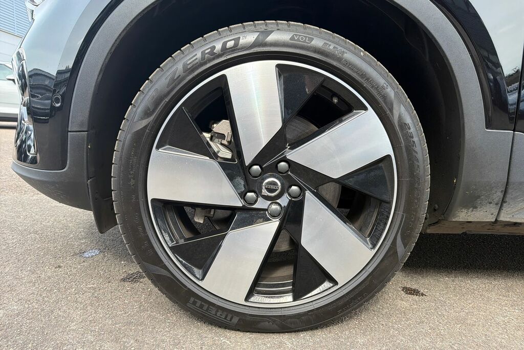Volvo EX40 Ultra OW25BKV Black #5