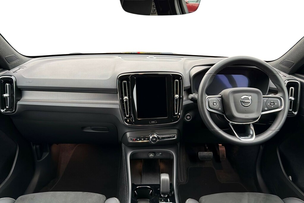 Volvo XC40 Plus Black Edition RE25KNR Black #6