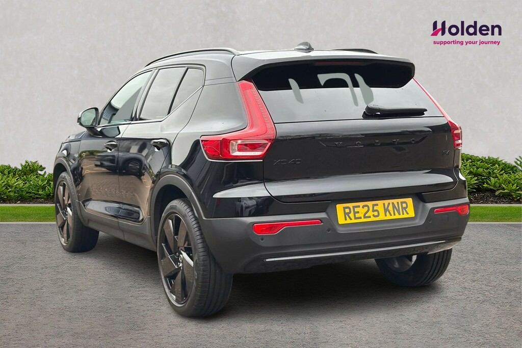 Volvo XC40 Plus Black Edition RE25KNR Black #3