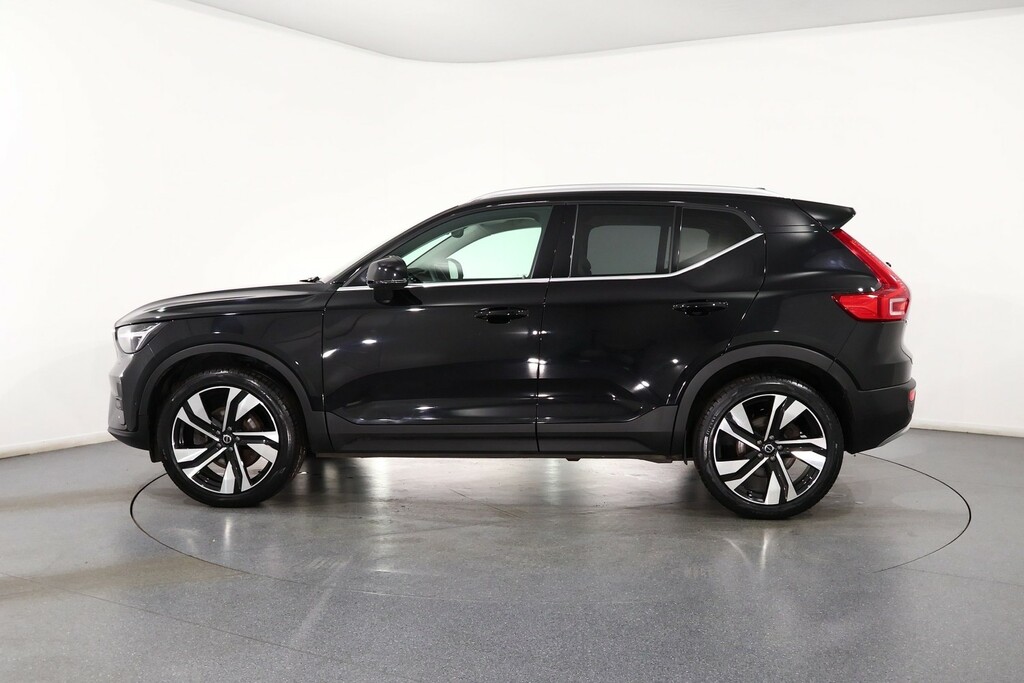 Volvo XC40 Ultra Bright RV25WXX Black #4