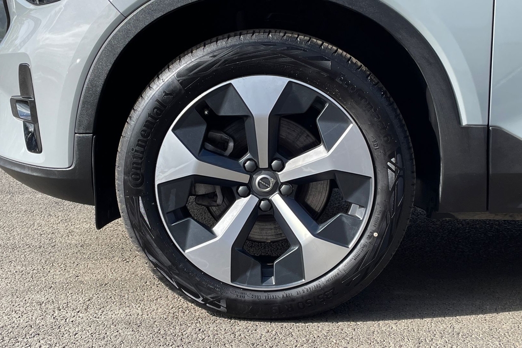 Volvo XC40 Plus Dark OV75DUU Grey #5