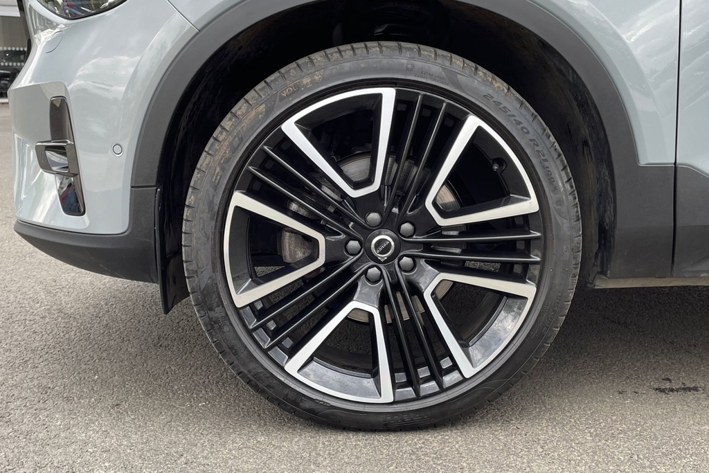 Volvo XC40 Ultra Dark RA74KJE Grey #5