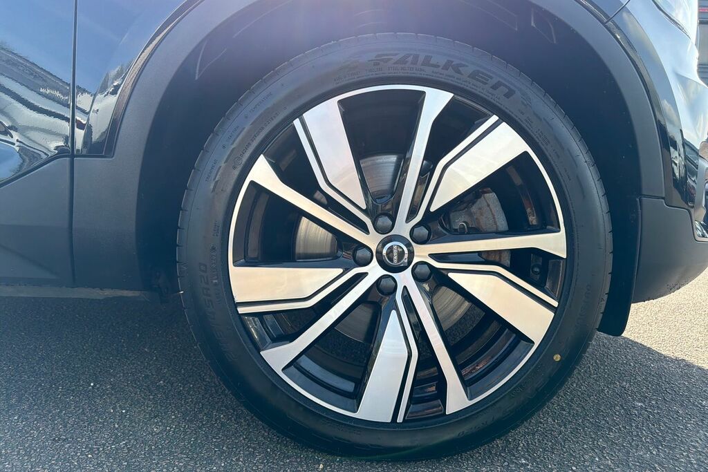Volvo XC40 T5 Re-charge R-design Pro EU71KZF Black #5