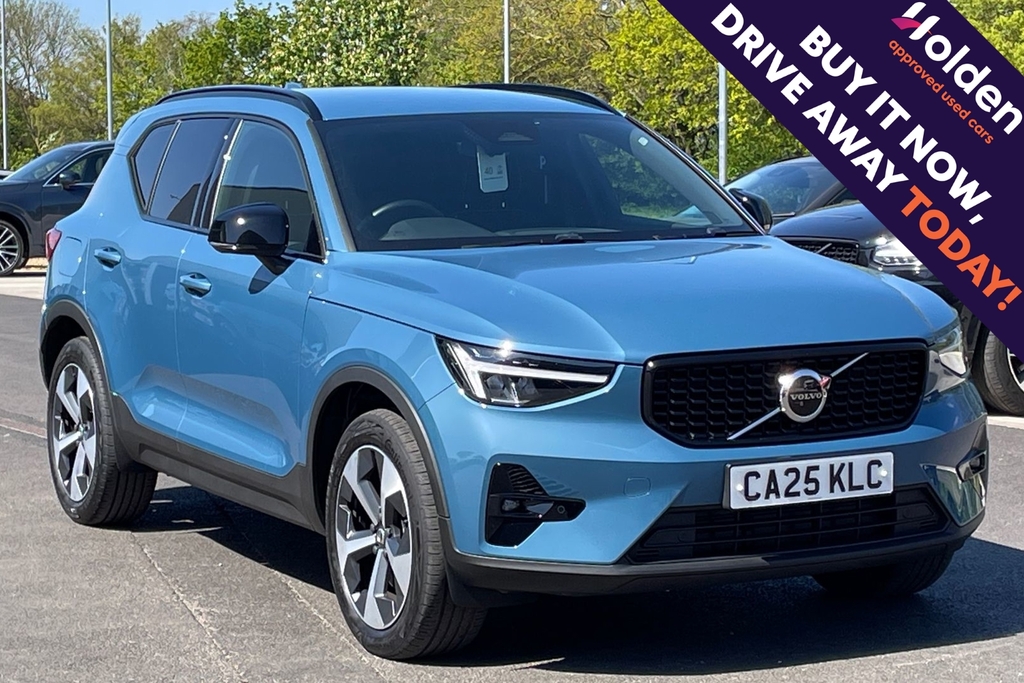 Volvo XC40 Plus Dark Blue