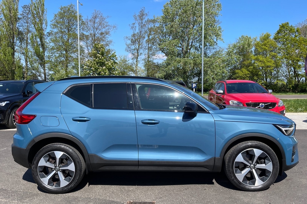 Volvo XC40 Plus Dark CA25KLC Blue #4