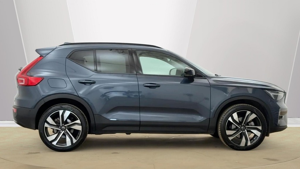 Volvo XC40 Ultra Dark RE75AVL Blue #2