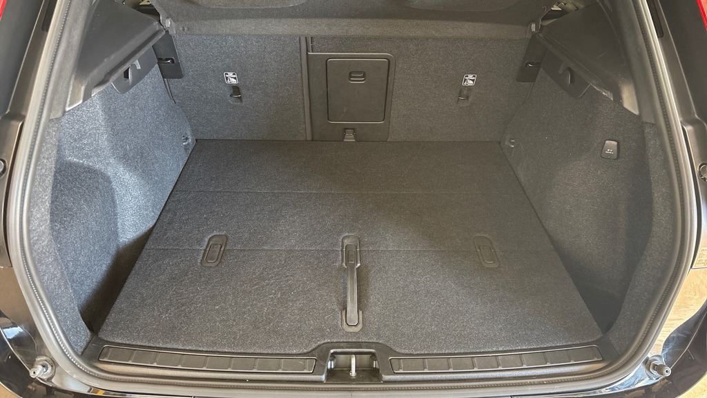 Volvo XC40 Ultra Black Edition RV25WFG Black #5