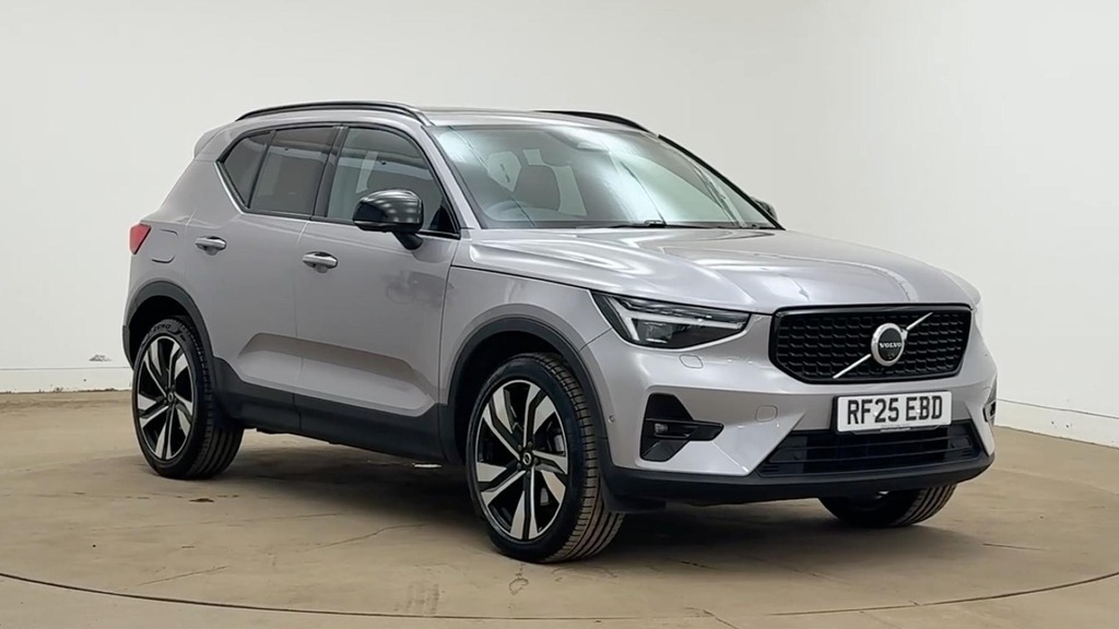 Volvo XC40 Ultra Dark Silver
