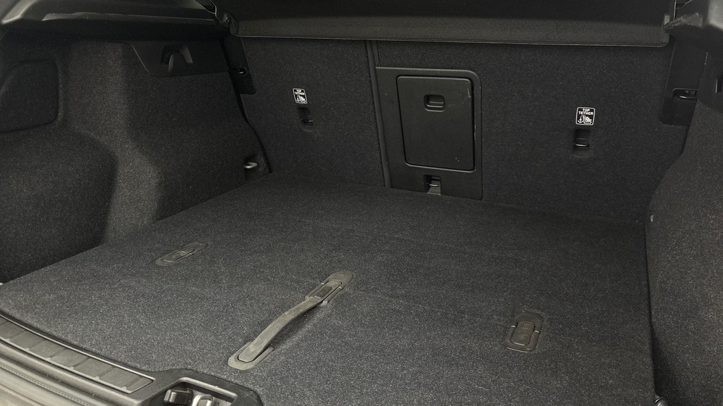 Volvo XC40 Ultra Dark RF25EBD Silver #5