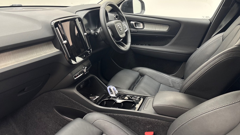 Volvo XC40 Ultra Dark RF25EBD Silver #6