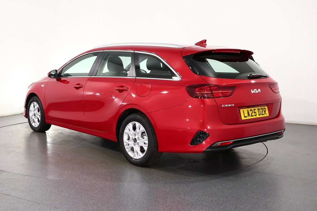 Kia Ceed Sportswagon 1.5T 2 Kia Approved LA25DZR Red #5