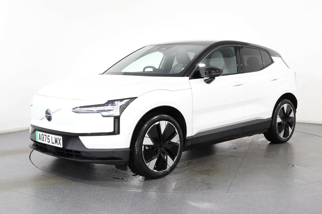 Volvo EX30 Ultra White #3
