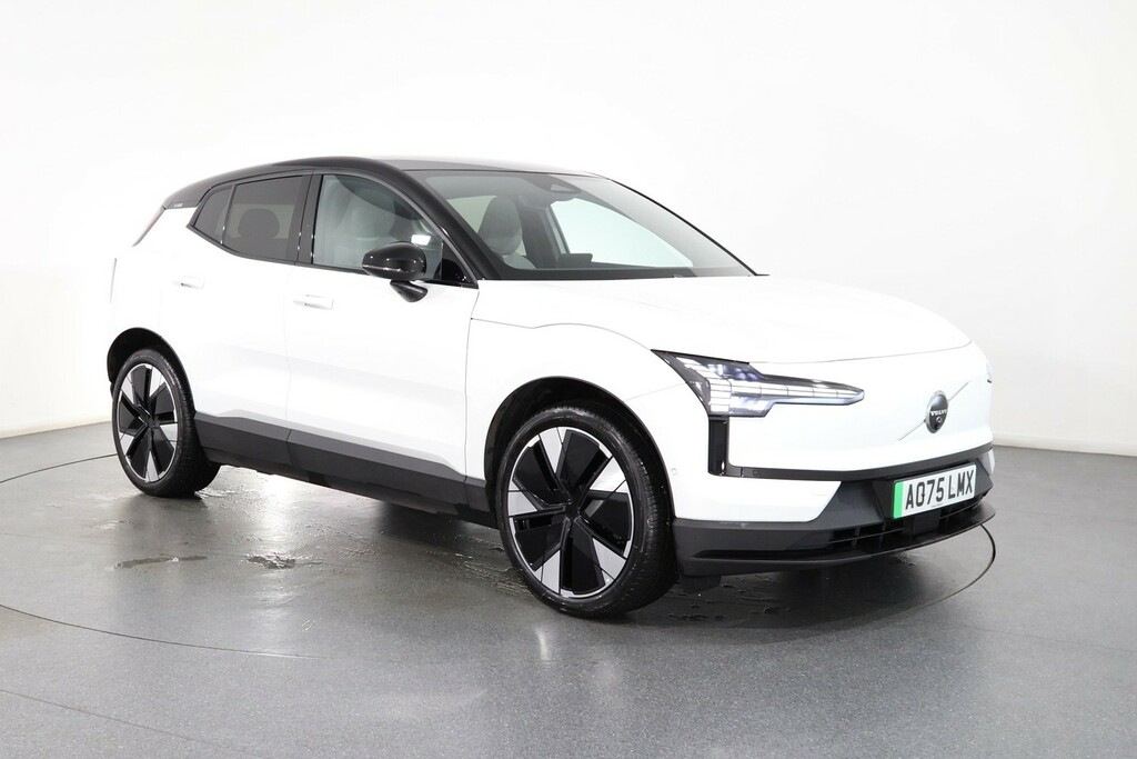 Volvo EX30 Ultra White