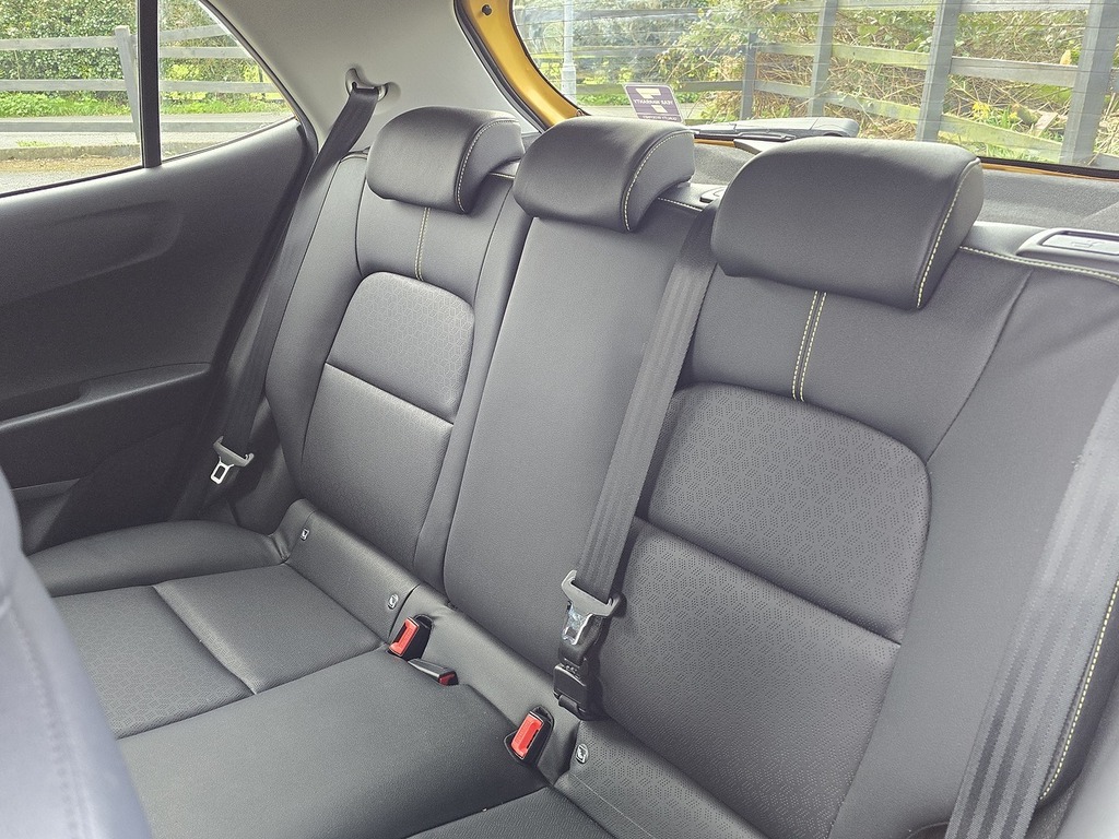 Kia Picanto Dpi X-line VU23GXO Yellow #6