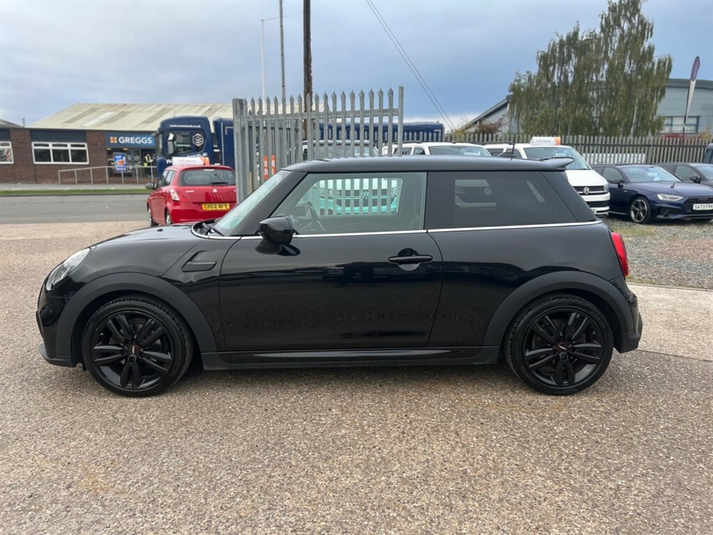 Mini Hatch 1.5 Cooper Sport EO21RNF Black #4