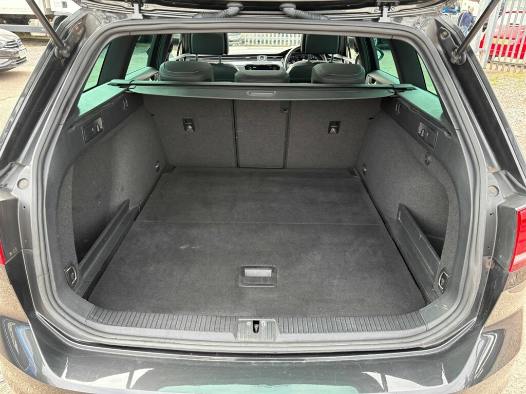Volkswagen Passat 1.5 Evo 150 R-line Panoramic Roof ET19LWS Grey #6