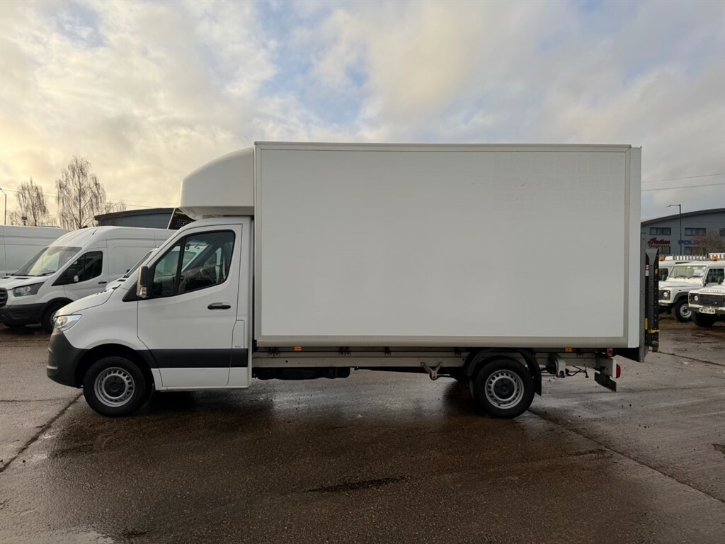 Mercedes-Benz Sprinter 2.0 3.5T Progressive Luton Tail Lift LN72UZK White #3