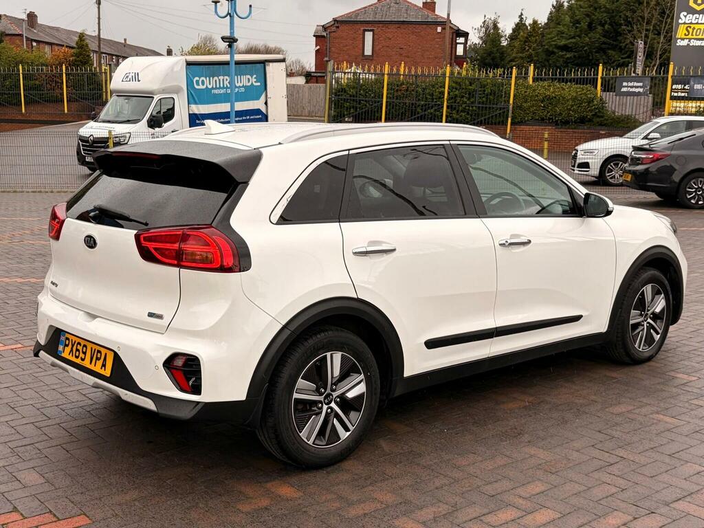 Kia Niro Suv 1.6 Gdi 2 Dct Euro 6 Ss 201969 PX69VPA White #3