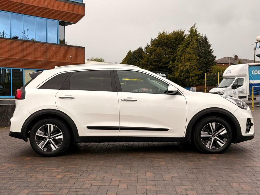 Kia Niro Suv 1.6 Gdi 2 Dct Euro 6 Ss 201969 PX69VPA White #4