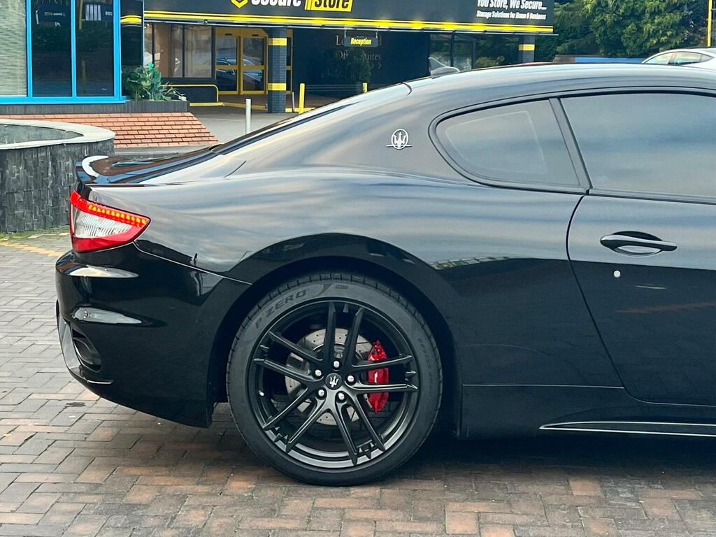 Maserati GranTurismo V8 Sport Nerissimo Coupe Euro 6 Red #24