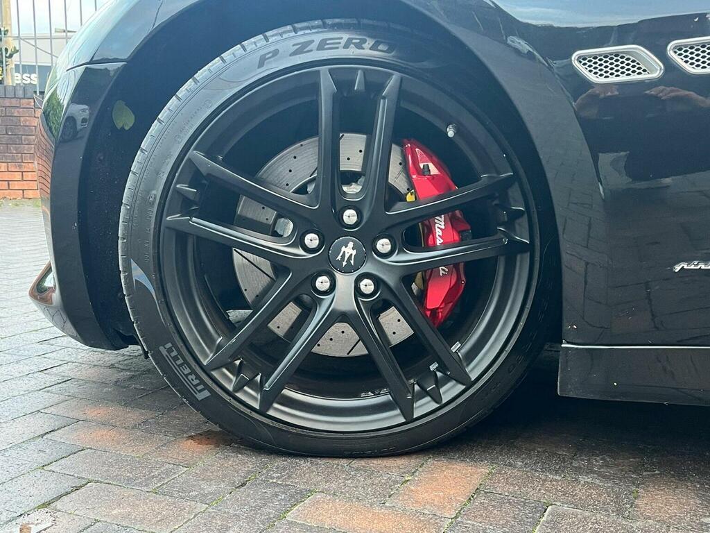 Maserati GranTurismo V8 Sport Nerissimo Coupe Euro 6 Red #35