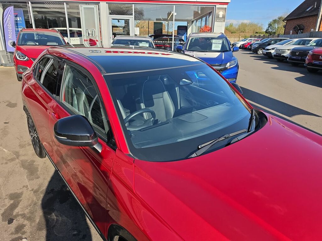 Honda e:Ny1 68.8Kwh Advance Suv 204 Ps HJ73KVH Red #3