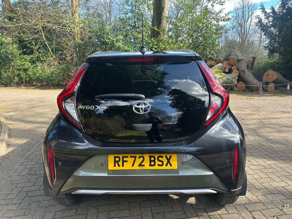 Toyota Aygo X 1.0 Vvt-i Exclusive Euro 6 Ss RF72BSX Green #3