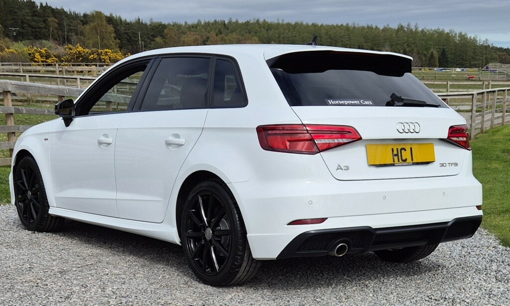 Audi A3 Hatchback 1.0 Tfsi 30 Black Edition 2018 R555GJC White #2