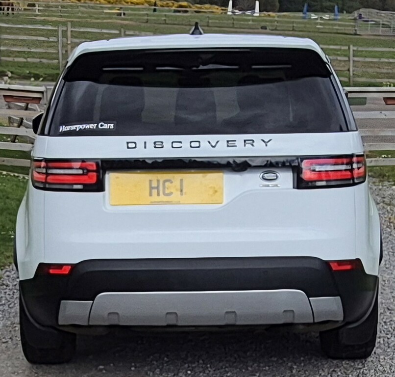 Land Rover Discovery Suv 3.0 Td V6 Hse 2017 AE17FVN White #5