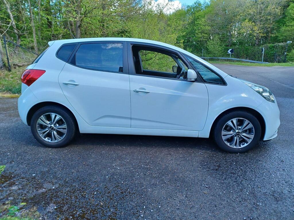 Kia Venga 1.6 3 Euro 6  White #3
