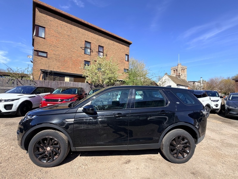 Land Rover Discovery Sport Td4 Se Tech SB66WZW Black #3