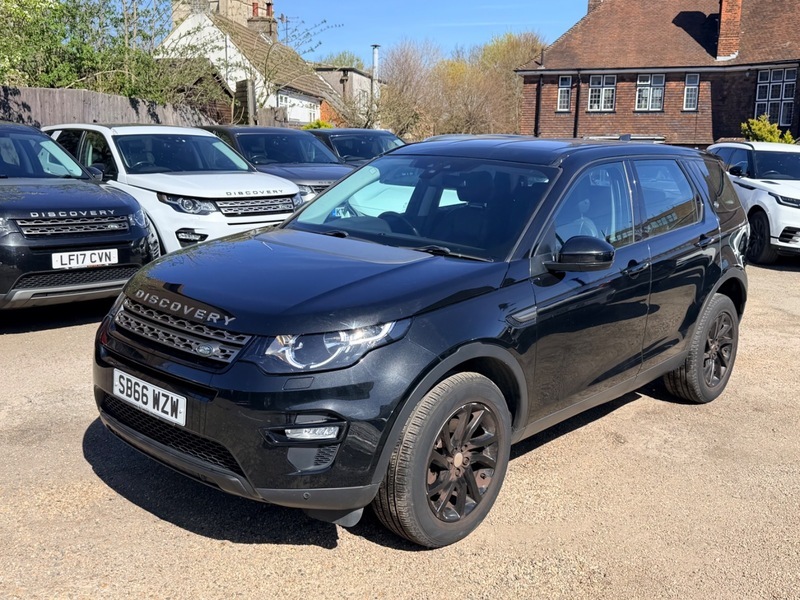 Land Rover Discovery Sport Td4 Se Tech SB66WZW Black #5