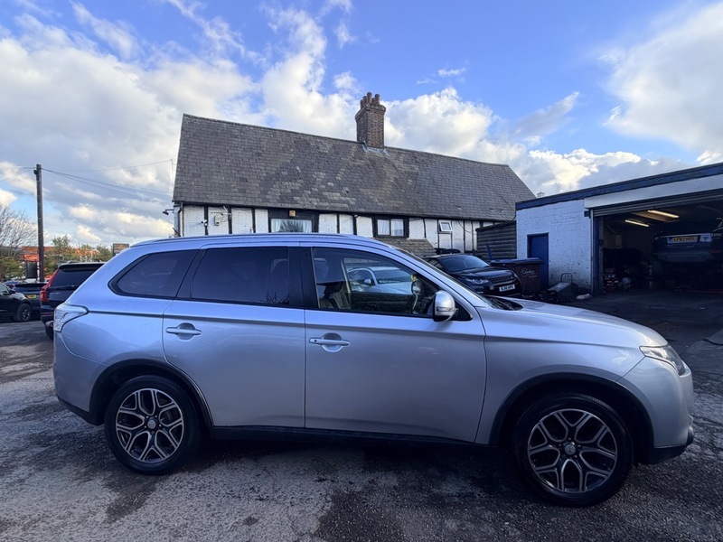 Mitsubishi Outlander Di-d Gx 3 Silver #4
